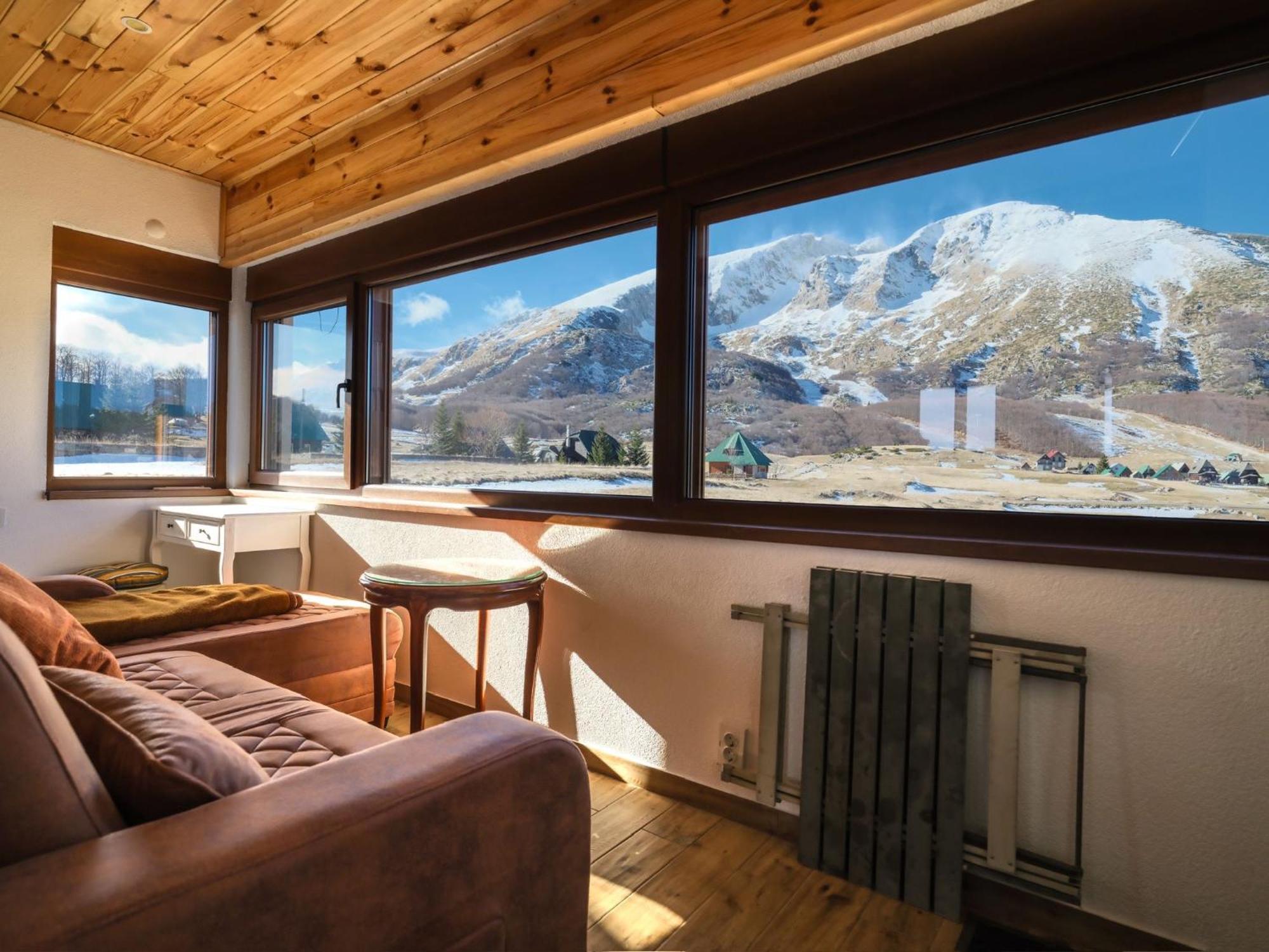 Cozy House With Sauna Near Durmitor National Park בית נופש *