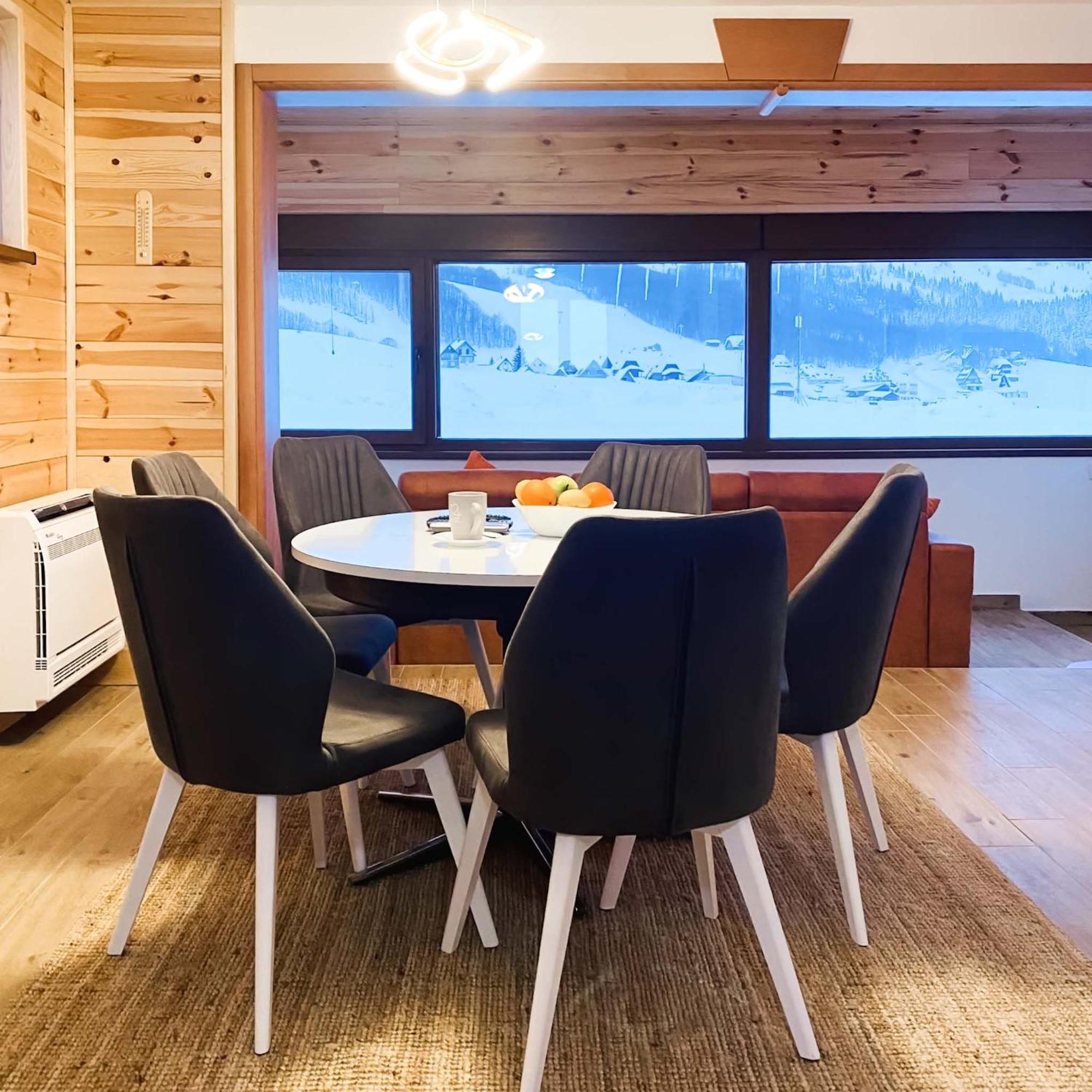 Cozy House With Sauna Near Durmitor National Park